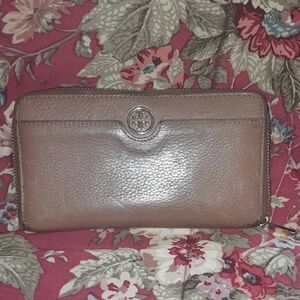 🌺TORY BURCH BEIGE LEATHER Wallet